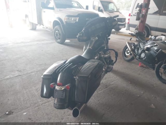 2017 HARLEY-DAVIDSON FLHXS 1HD1KRC11HB661252 Photo 3