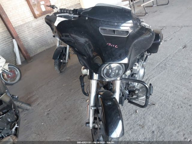2017 HARLEY-DAVIDSON FLHXS 1HD1KRC11HB661252 Photo 4