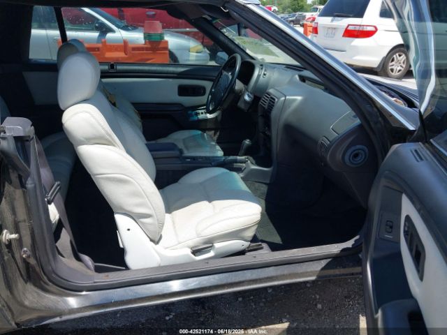 1992 CHRYSLER LEBARON 1C3XU4533NF216379 Photo 4