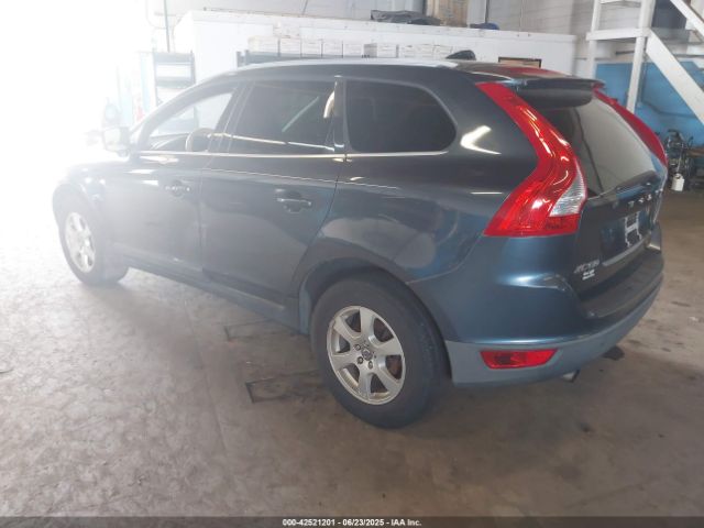 2011 VOLVO XC60 YV4952DL0B2165849 Photo 2