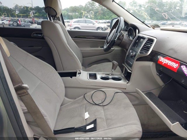 Продаж на аукціоні авто 2012 Jeep Grand Cherokee Laredo, vin: 1C4RJFAG1CC135123, номер лоту: 42521255
