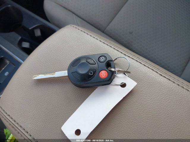 1FMCU9G9XHUF11239 Ford ESCAPE SE