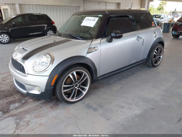 2008 MINI COOPER S WMWMF73548TV35548 Photo 1