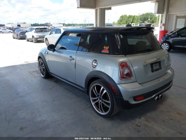 2008 MINI COOPER S WMWMF73548TV35548 Photo 2