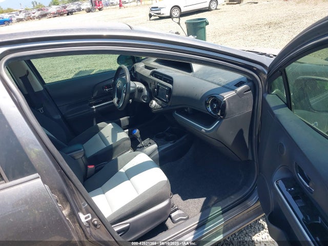 JTDKDTB36F1584204 Toyota 1nz-fxe+1lm