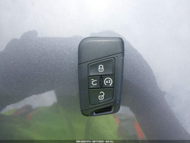 3VV2B7AX0JM073361 Volkswagen Tiguan