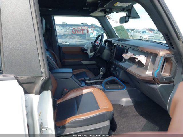 2022 FORD BRONCO 1FMEE5BPXNLB21960 Photo 4