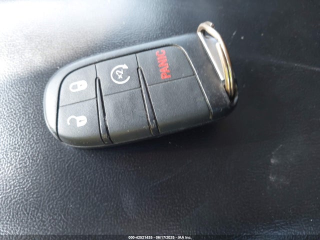 3C4PDDBG4FT518726 Dodge 2015