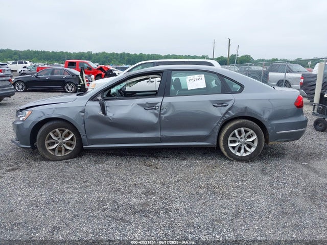 1VWAA7A34JC012135 Volkswagen 2.0 tsi