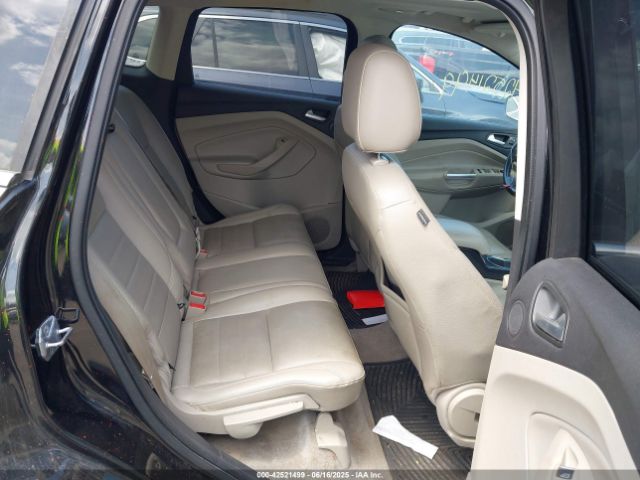 1FMCU9J94EUA56456 Ford Escape Titanium