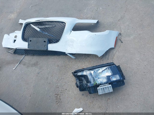 Chrysler 300 2016 2C3CCAEG9GH161330 Image 12
