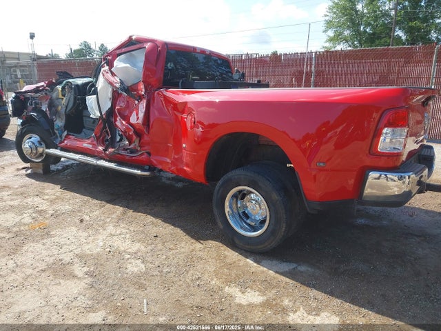 42521566 :رقم المزاد ، 3C63RRGL5RG358802 vin ، 2024 Ram 3500 Tradesman  4x4 8' Box مزاد بيع