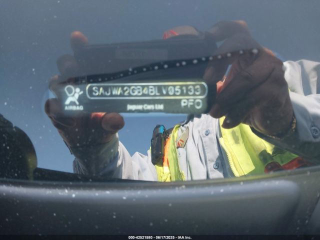 2011 JAGUAR XJ SAJWA2GB4BLV05133 Photo 8