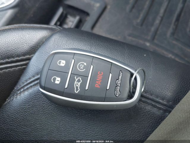 2018 ALFA ROMEO GIULIA ZARFAEEN8J7597857 Photo 10