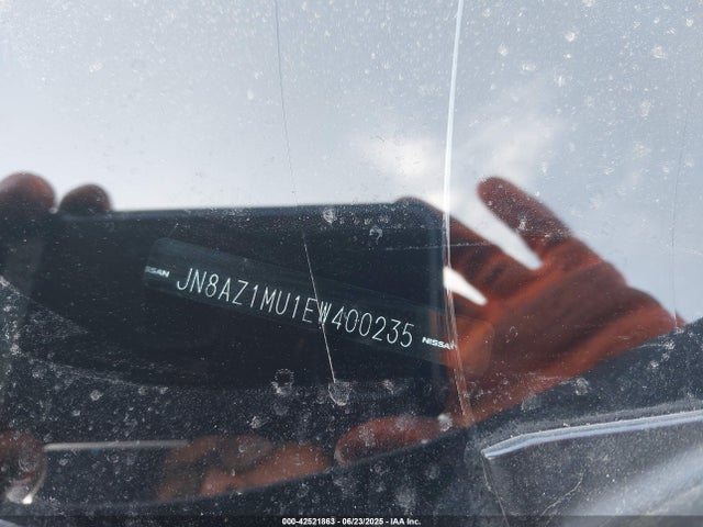 JN8AZ1MU1EW400235 Nissan 2014