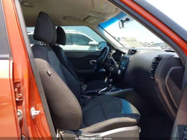 2018 KIA SOUL KNDJP3A52J7579500 Photo 4