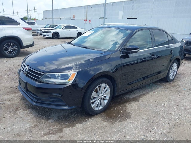3VWD67AJ8GM388132 Volkswagen 2016