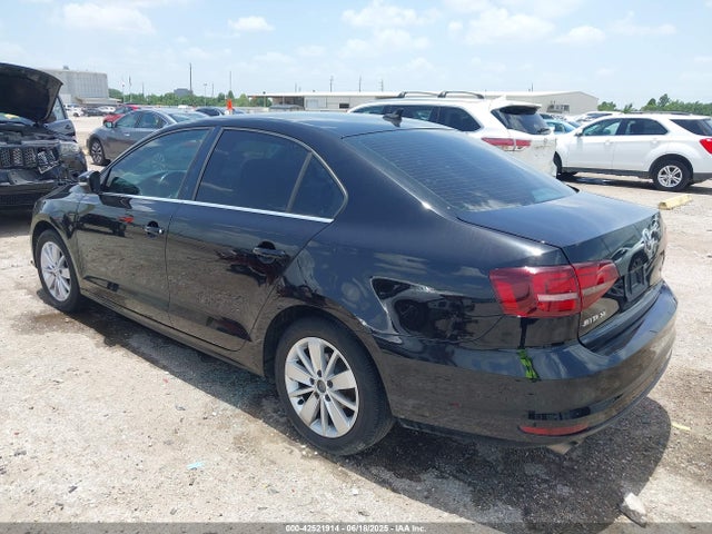 3VWD67AJ8GM388132 Volkswagen 2016