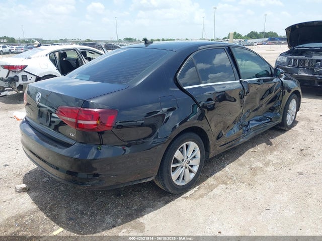 3VWD67AJ8GM388132 Volkswagen 2016