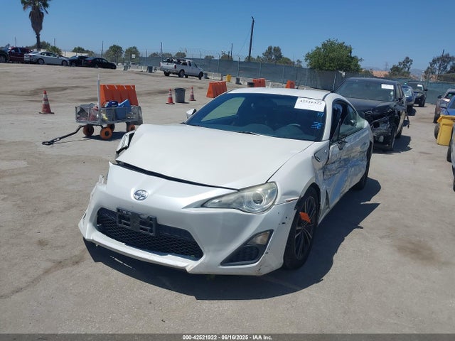 JF1ZNAA13E8702270 Scion scion fr-s