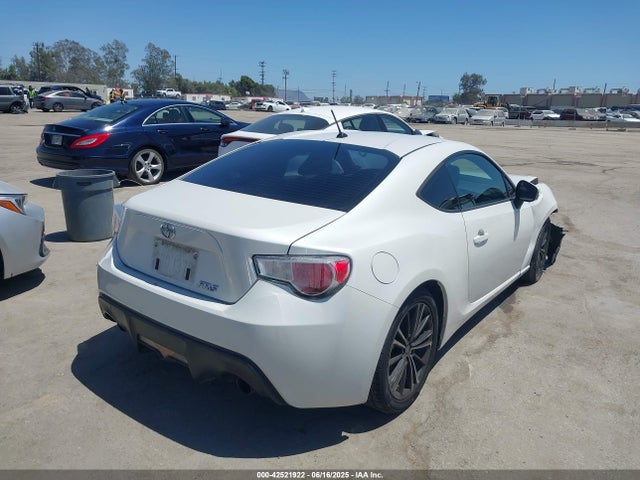 JF1ZNAA13E8702270 Scion scion fr-s