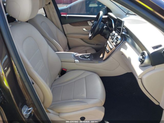 WDC0G4JB8JV105614 Mercedes-Benz m274