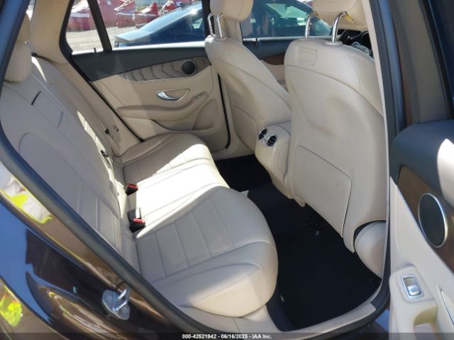 WDC0G4JB8JV105614 Mercedes-Benz m274