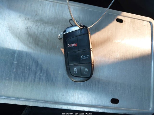 2C3CCAAG8KH655290 Chrysler 300