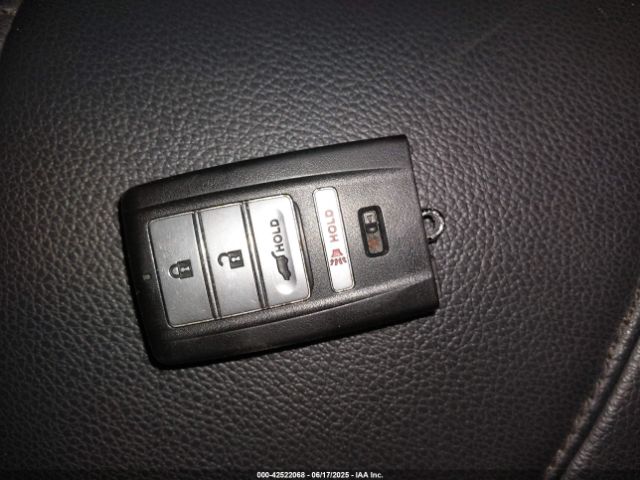 2020 ACURA RDX 5J8TC2H3XLL039553 Photo 10