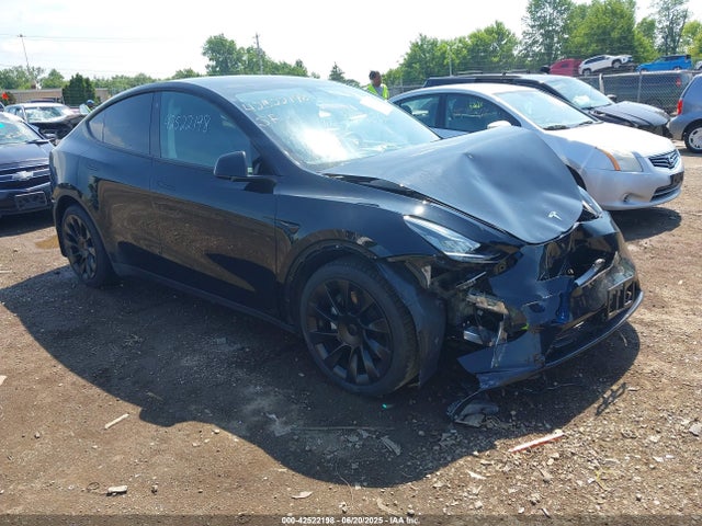 2022 TESLA MODEL Y 7SAYGDEE8NF434074 Photo 0