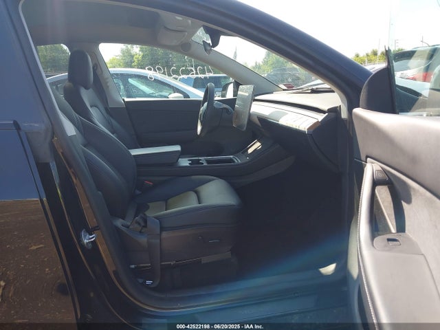 2022 TESLA MODEL Y 7SAYGDEE8NF434074 Photo 4