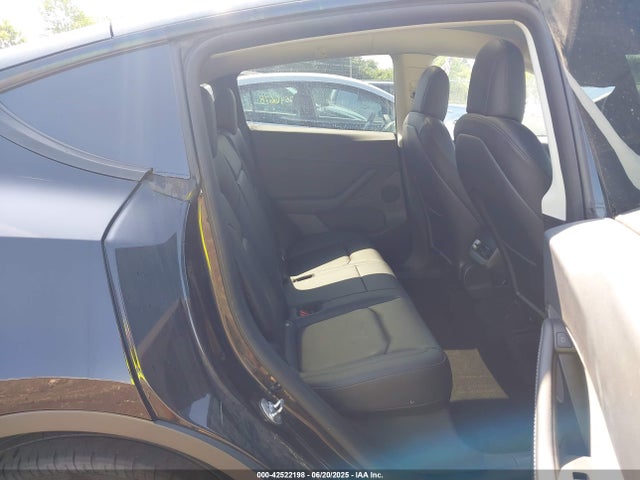 2022 TESLA MODEL Y 7SAYGDEE8NF434074 Photo 7