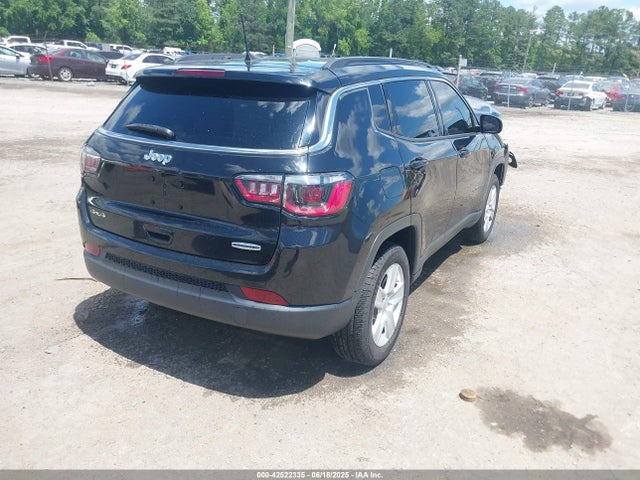 Jeep Compass 2022 3C4NJDBB3NT140305 Image 4