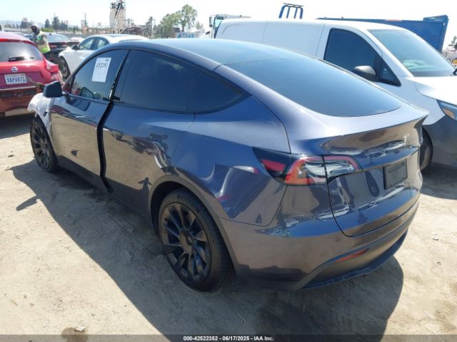 2022 TESLA MODEL Y 7SAYGDEE8NF511588 Photo 2