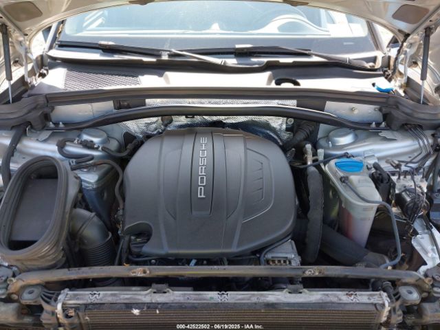 2018 PORSCHE MACAN WP1AA2A59JLB04041 Photo 9