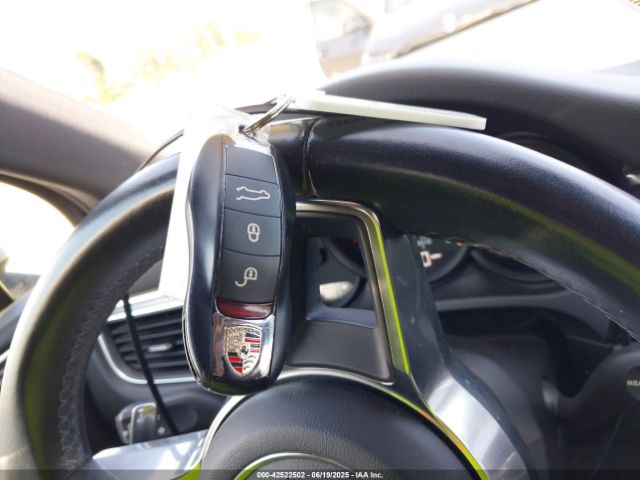 2018 PORSCHE MACAN WP1AA2A59JLB04041 Photo 10