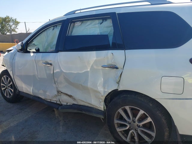 Nissan 2016 2016 5N1AR2MN5GC623646 Image 15