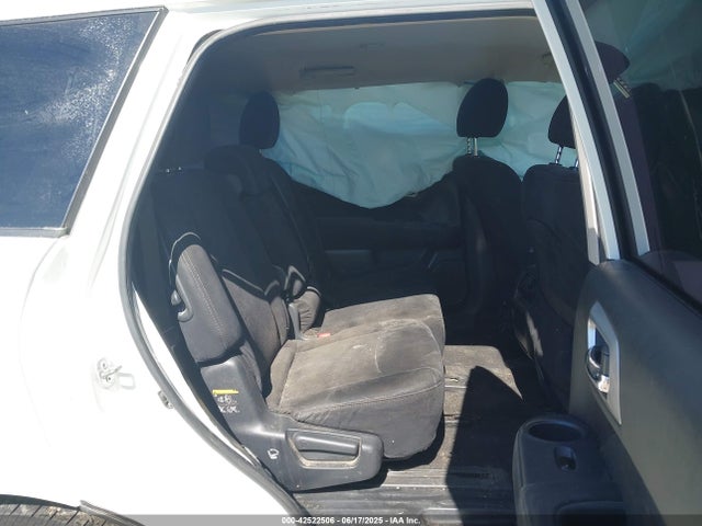Nissan 2016 2016 5N1AR2MN5GC623646 Image 8