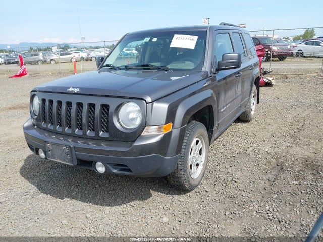 1C4NJRBB8ED751952 Jeep 2014