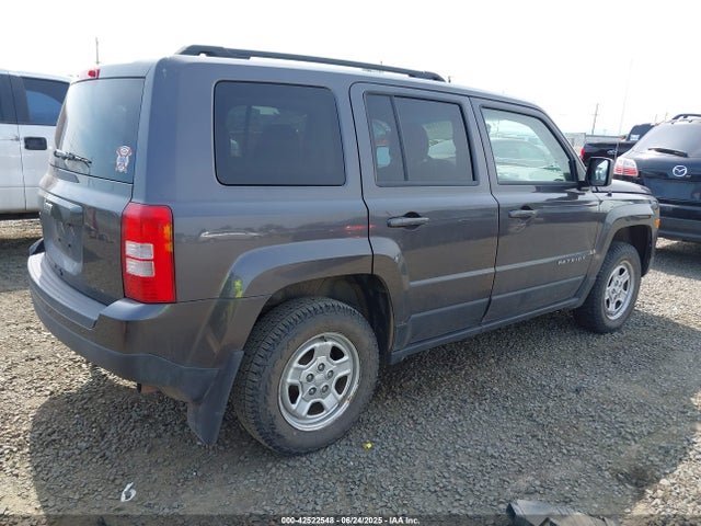 1C4NJRBB8ED751952 Jeep 2014