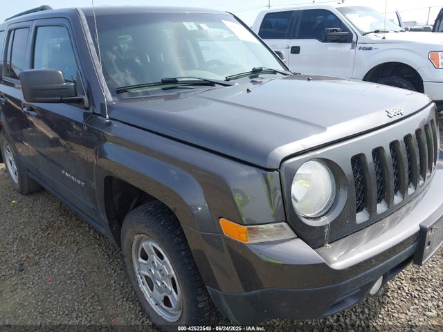 1C4NJRBB8ED751952 Jeep 2014