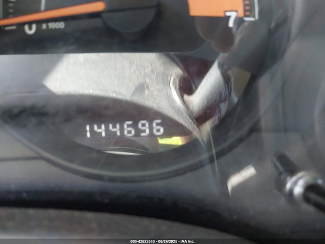 1C4NJRBB8ED751952 Jeep 2014