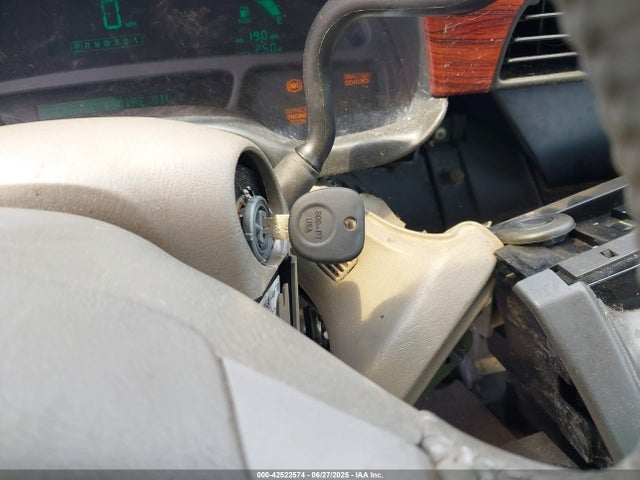 2001 CADILLAC DEVILLE 1G6KD54Y81U228089 Photo 10