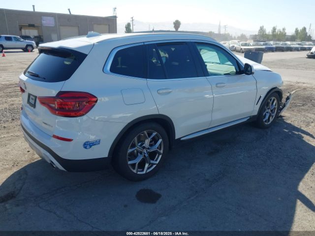 2021 BMW X3 PHEV 5UXTS1C08M9H70605 Photo 3