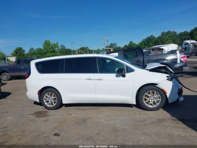 2C4RC1CG8RR106731 Chrysler Voyager