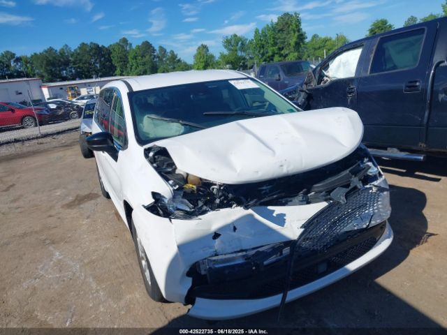 2C4RC1CG8RR106731 Chrysler Voyager