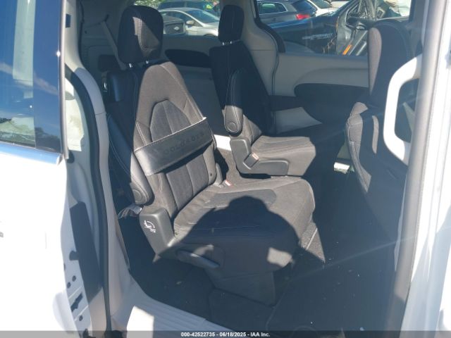 2C4RC1CG8RR106731 Chrysler Voyager