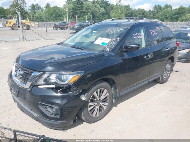 Nissan 2019 2019 5N1DR2MM4KC595142 Image 2