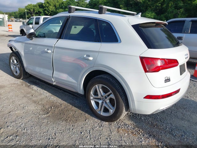 2019 AUDI Q5 WA1ANAFYXK2126876 Photo 2