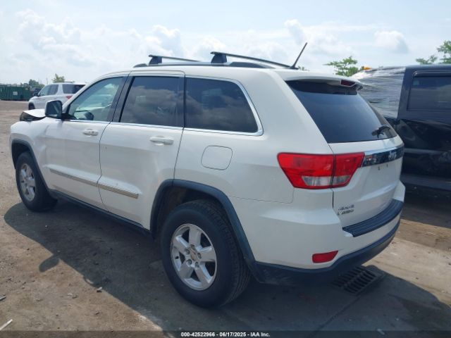 2011 JEEP GRAND CHEROKEE 1J4RR4GG1BC540041 Photo 2